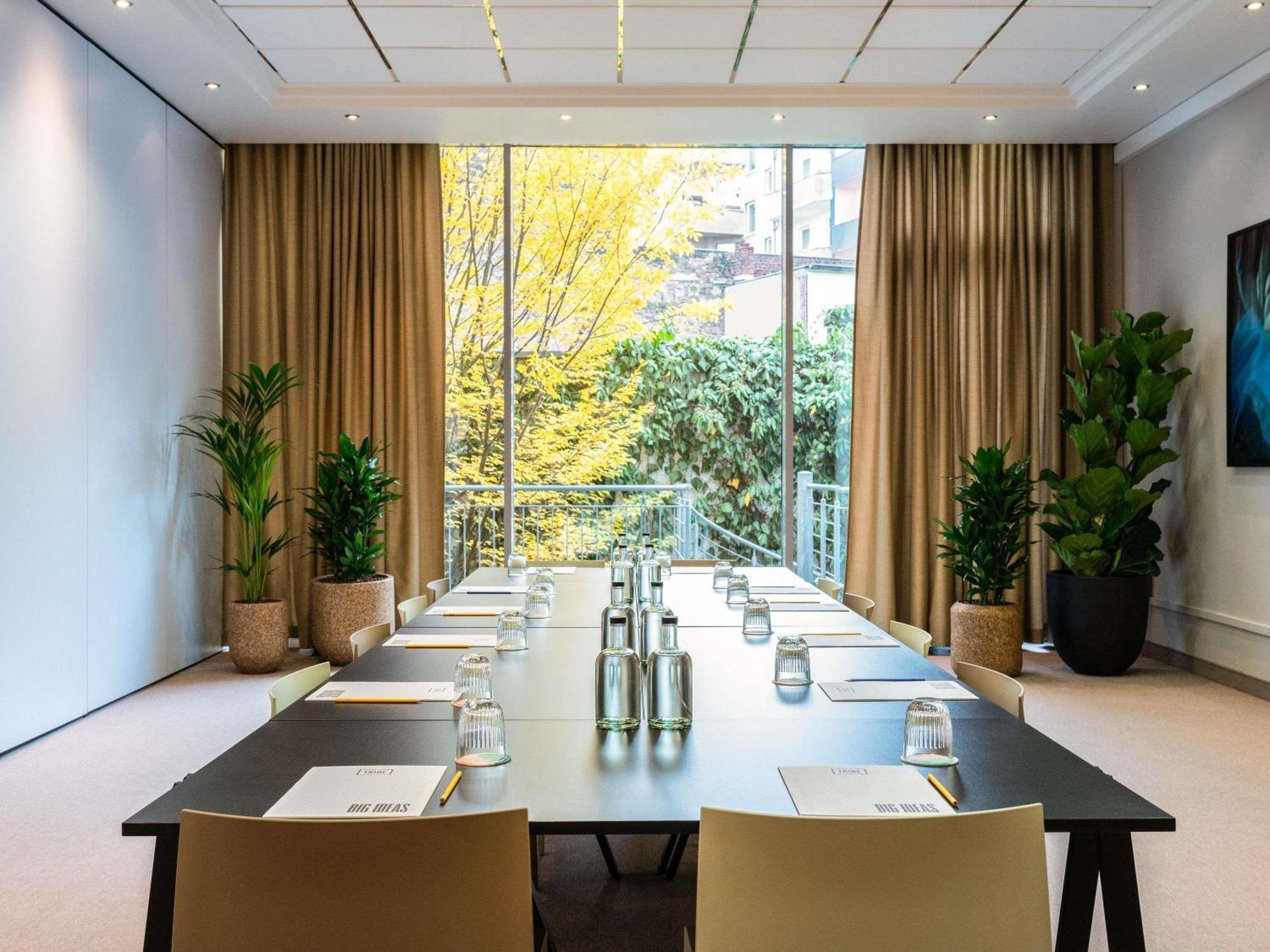 Hotel Intercityhotel 4*